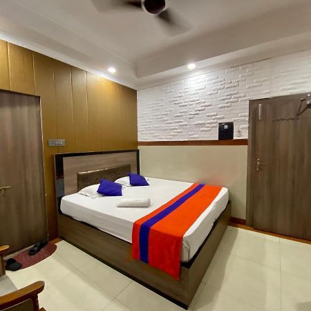 Vinayak Guest House Calcutta Extérieur photo